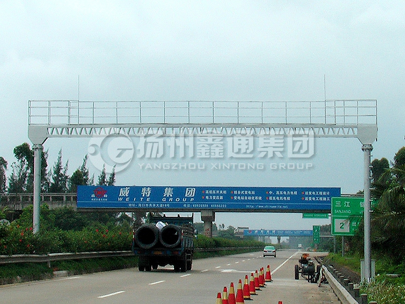 LMJ-010，情報(bào)板龍門架