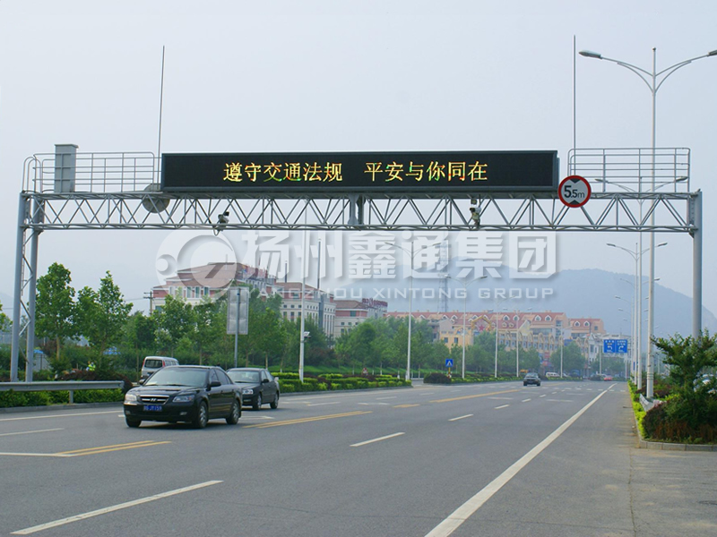LMJ-013，桁架式情報(bào)板門架，龍門架