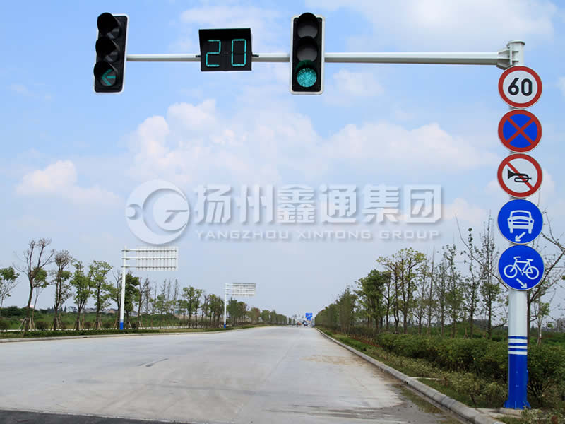 XHDG-036，八棱錐形信號(hào)燈桿